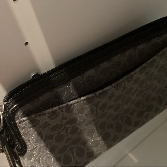 COACH Double Zip Wristlet Wallet In Signature Canvas with Bow Accent Grey Black - Picture 8 of 10